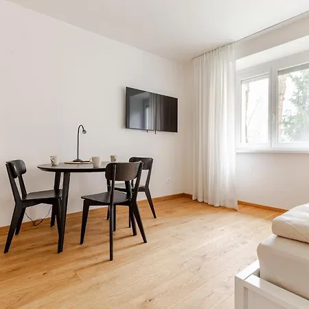 Apartamento Newly Renovated 1-room In Historic Center *