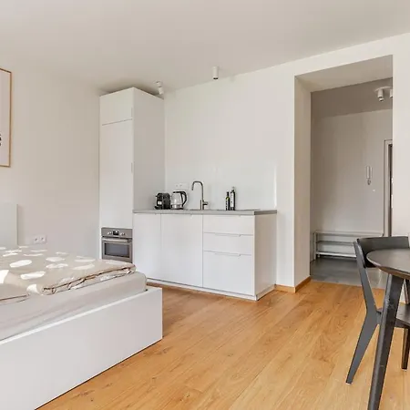 Apartamento Newly Renovated 1-room In Historic Center Bratislava
